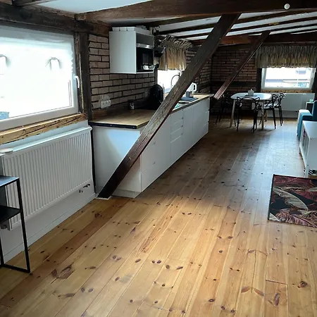 Centrum 招待所 3*