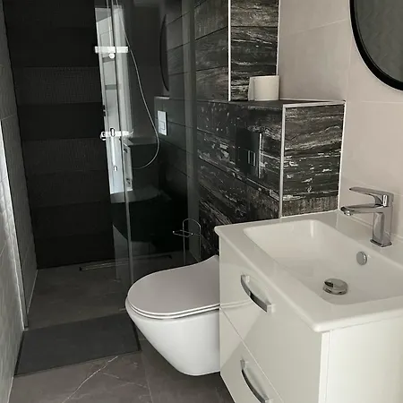 招待所 Centrum 3*